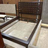 Antique Style Solid Wood Queen Bed BEDS 66w90d54h