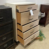 Universal Furniture Spencer 5-Drawer Tallboy DRESSERS/CHESTS 34w18d55h