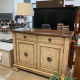 Hooker Furniture Seven Seas Distressed 2-Drawer BUFFET/SIDEBOARD 51w17d38h