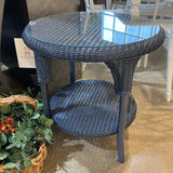 Lloyd Flanders Heirloom Round Side Table OUTDOOR 24d24h