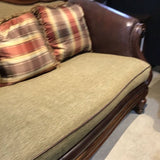 Thomasville Sorrento Single Seat Leather & Wood Frame w/ Ottoman & Pillows SOFA 90Wx36Dx40H