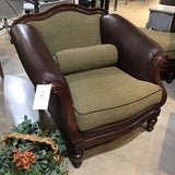 Thomasville Sorrento Leather & Wood Framed w/ Pillows CHAIR 43Wx39Dx38H