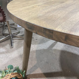 Round Wood Tapered Legs DINING TABLE 47d30h